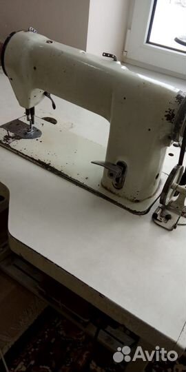 Швейная машинка