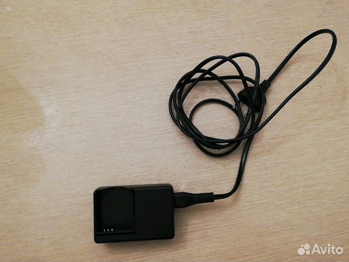 Зарядка для фотоаппарата Ricon. Фотоаппарат Ricon