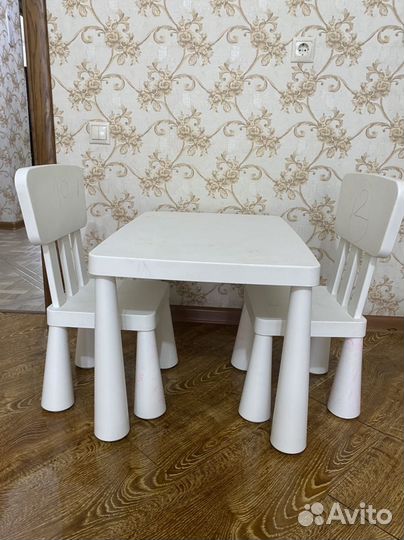 Детский стол и стулья IKEA