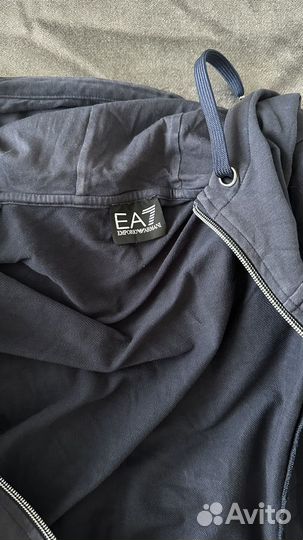 Толстовка ea7 оригинал