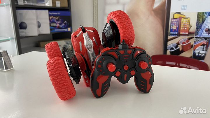 Машинка перевертыш Stunt Car 360 на пульте управ