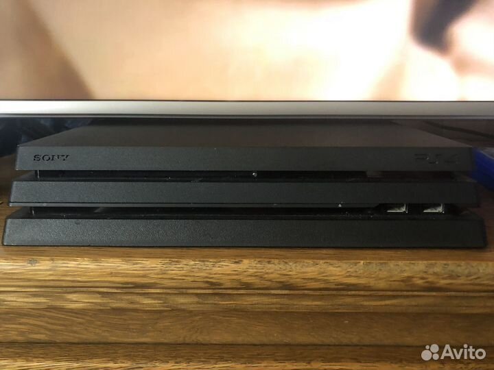 Sony PS4 Pro 1tb