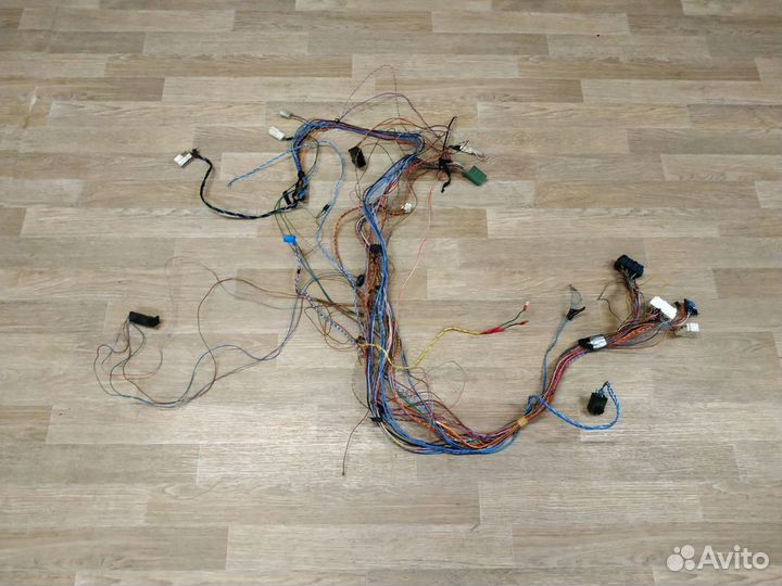 Проводка подпанельная BMW 5 Series E34 (1988-1995)