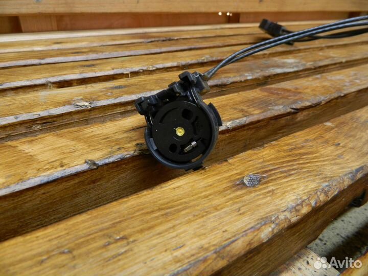 Трос воздушной заслонки Ford Focus рест. 2002