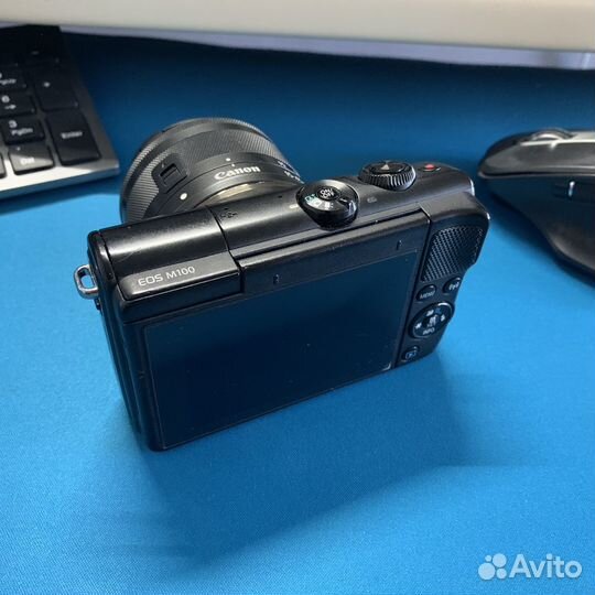 Canon eos m 100