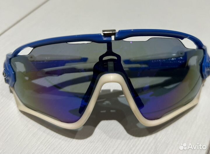 Спортивные очки Oakley