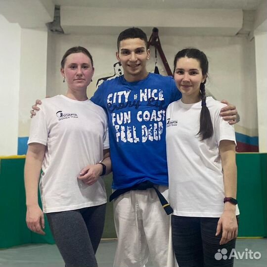 Спортивный тренер смешанных единоборств