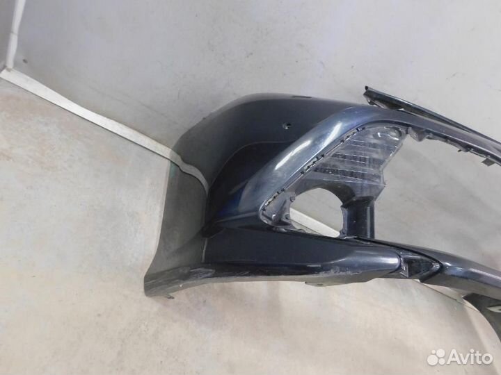 Бампер передний Toyota Camry