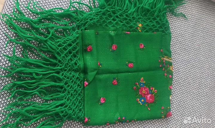 Шарфы и палантины