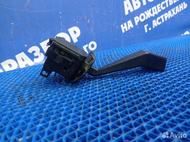 Переключатель поворотов Opel Kadett 1991