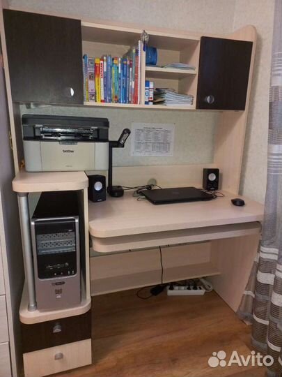 Компьютерный стол