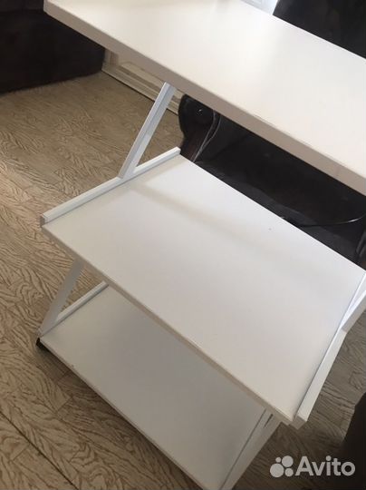 Тележка косметологическая