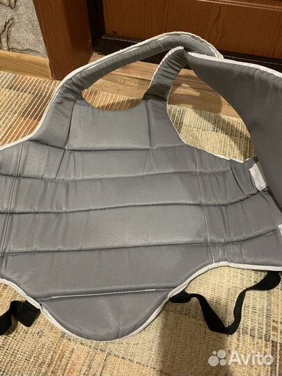 Жилет защитный для единоборств