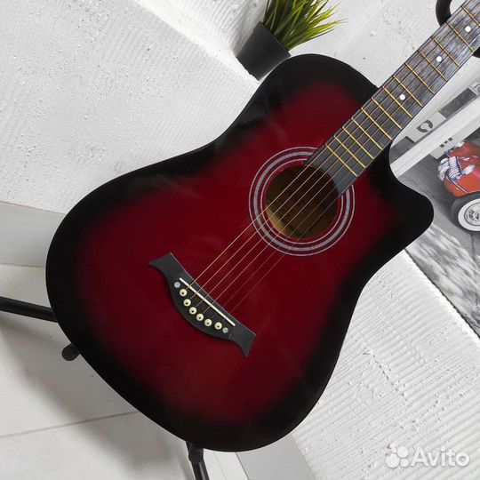 Гитара новая