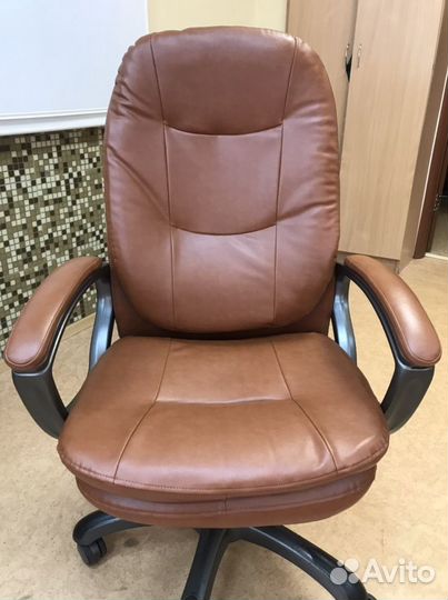 Перетяжка компьютерных кресел