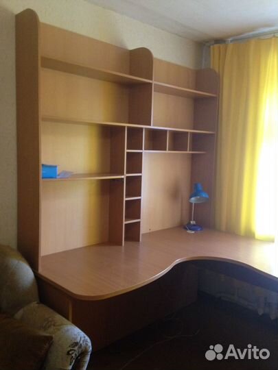 Письменный стол