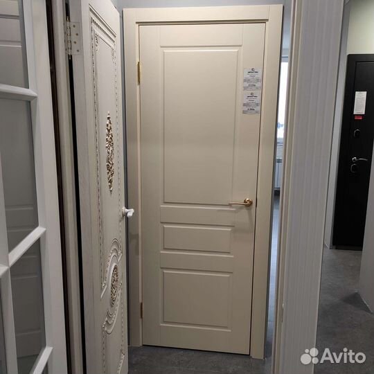 Межкомнатная дверь в эмали (слоновая кость)