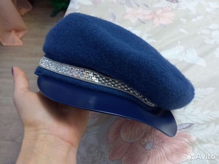 Шапка новая