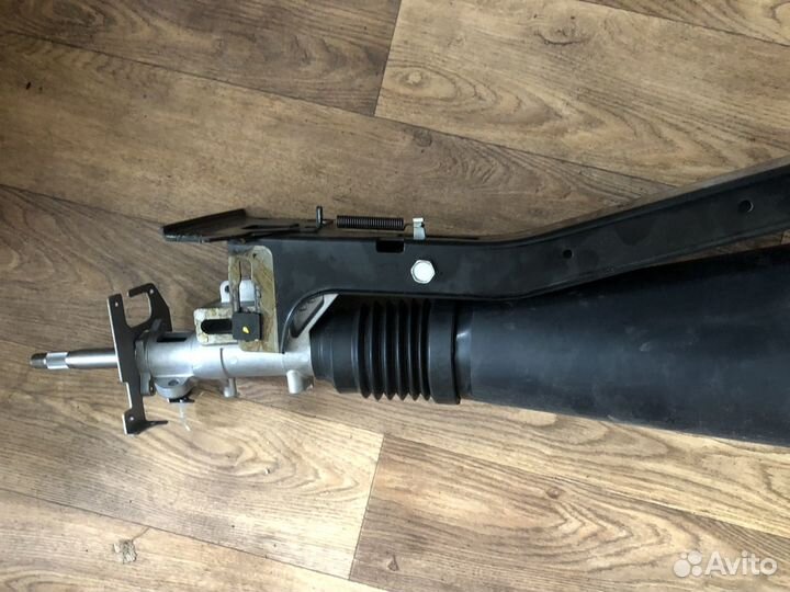 Рулевая колонка isuzu NMR 85