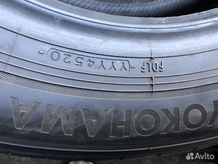 Yokohama BluEarth-XT AE61 215/65 R17 99V