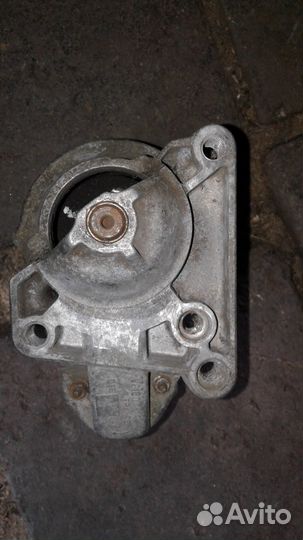 Стартер Valeo D9E