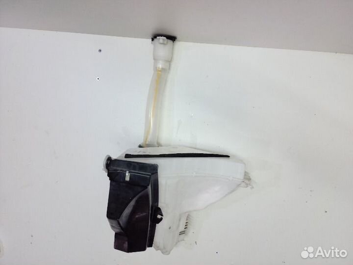 Бачок омывателя Toyota Land Cruiser prado 150