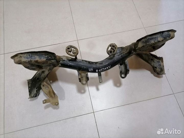 Балка передняя под двс Mitsubishi Lancer (CK) 1997