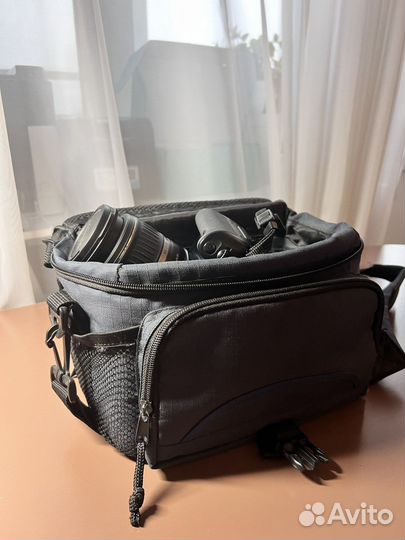 Зеркальный фотоаппарат canon 400D