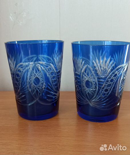 Стаканы и конфетница