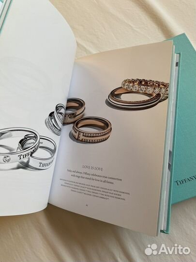 Книга tiffany & co