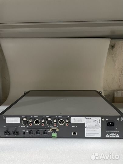 Центральный блок конференц-системы Bosch dcnccu2