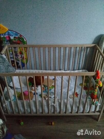 Детская кроватка Икея с матрасом и бортиками