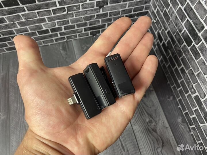 Петличный микрофон Apple Lighting двойной