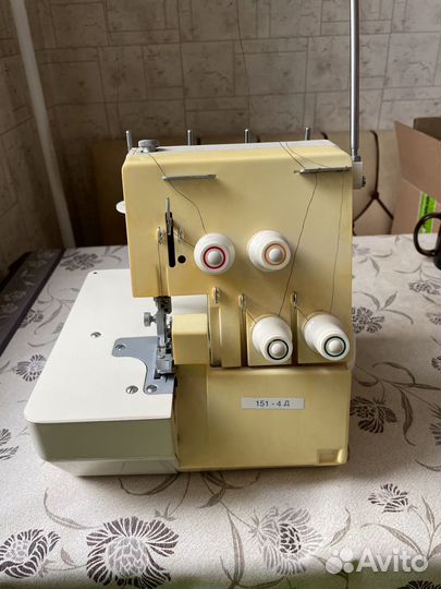 Оверлок для швейной машины