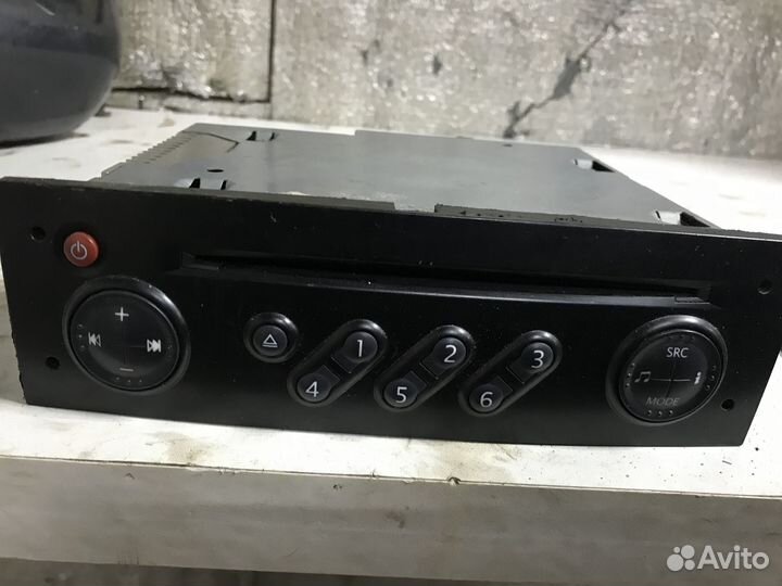 Штатная магнитола Renault Megane 2