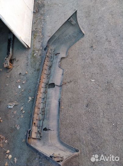 Задний бампер Фольцваген Пассат б3 универсал