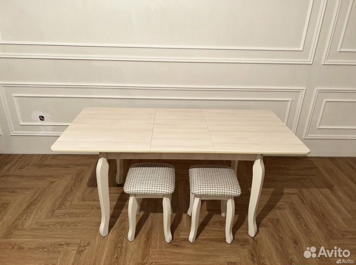 Стол кухонный обеденные новые