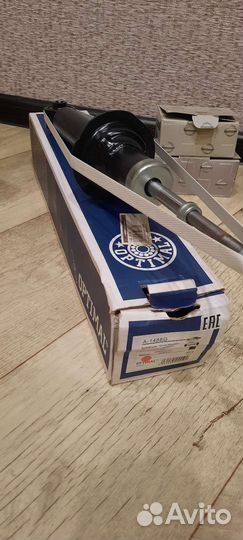 Амортизатор задний nissan