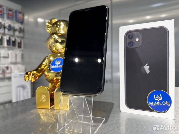 iPhone 11, 64 ГБ