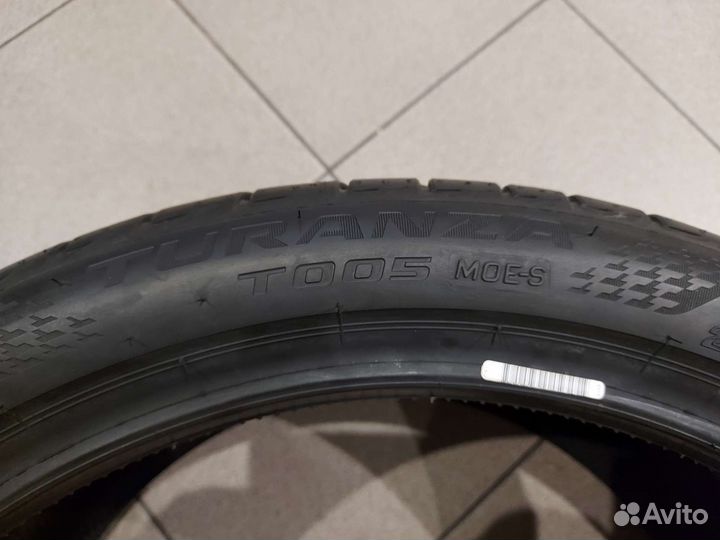 Bridgestone Turanza T005 285/35 R20 104Y