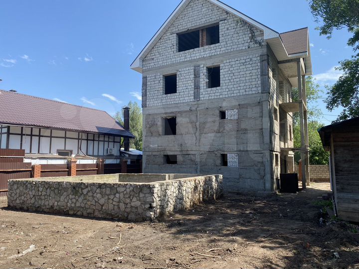 Дом 286,5 м² на участке 6,1 сот.