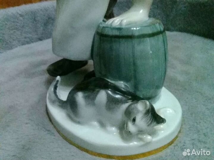 Фарфоровая статуэтка Кот и повар,Лфз