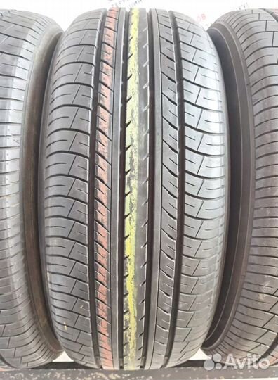 Yokohama dB Decibel E70 215/55 R17 94H
