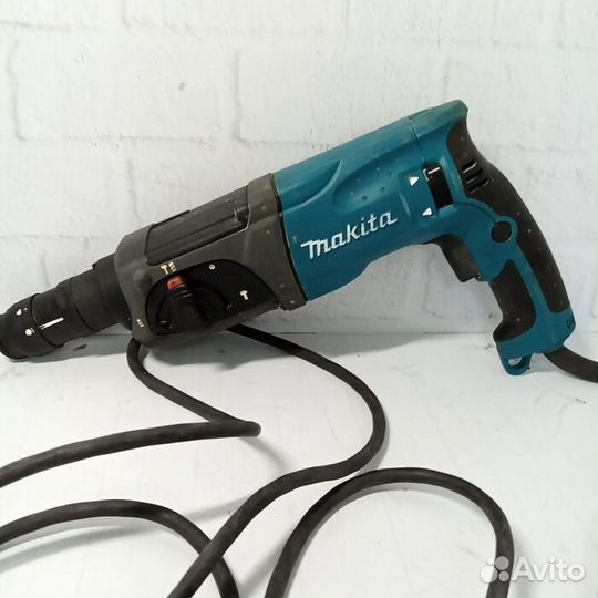 Перфоратор Makita HR-2470 (7423)