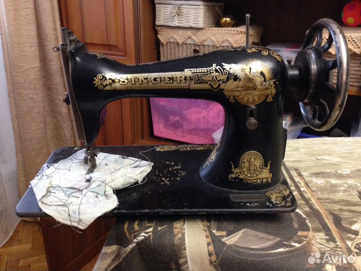 Швейная машина Singer