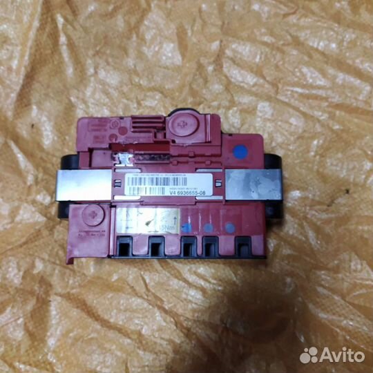 Bmw e90 e9x монтажный блок с предохранителем