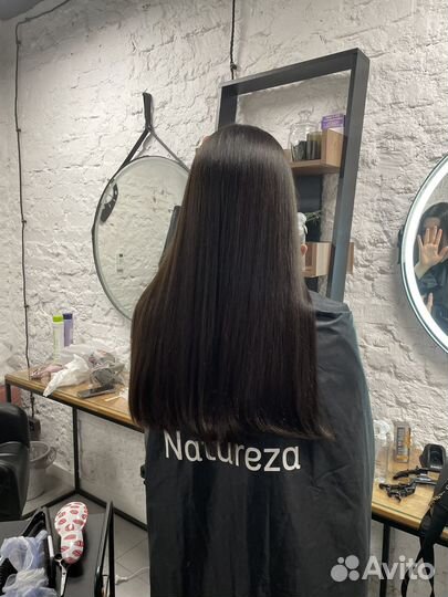 Модель на ботокс волос