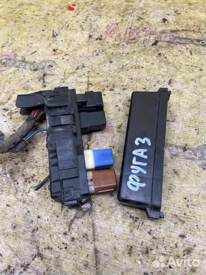 Блок предохранителей Nissan Fuga Y50 VK45DE 2007