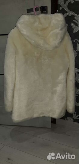 Шуба белая искусственная свадебная