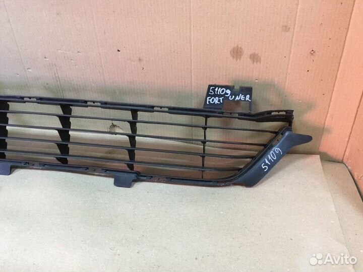 Решетка бампера передняя Toyota Fortuner 2 160